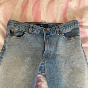 Relaxed fit, bootleg cut Earl Jeans